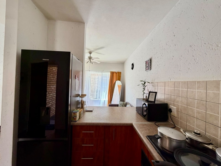 2 Bedroom Property for Sale in Waterval East North West